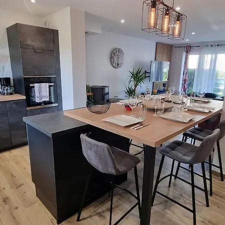 Hébergement de vacances La Taniere De La Baie - Maison 6-8 Pers